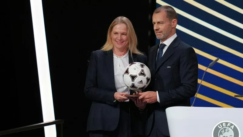 Gegen Infantino: Van Damme (l) und Ceferin (photo: feverpitch)